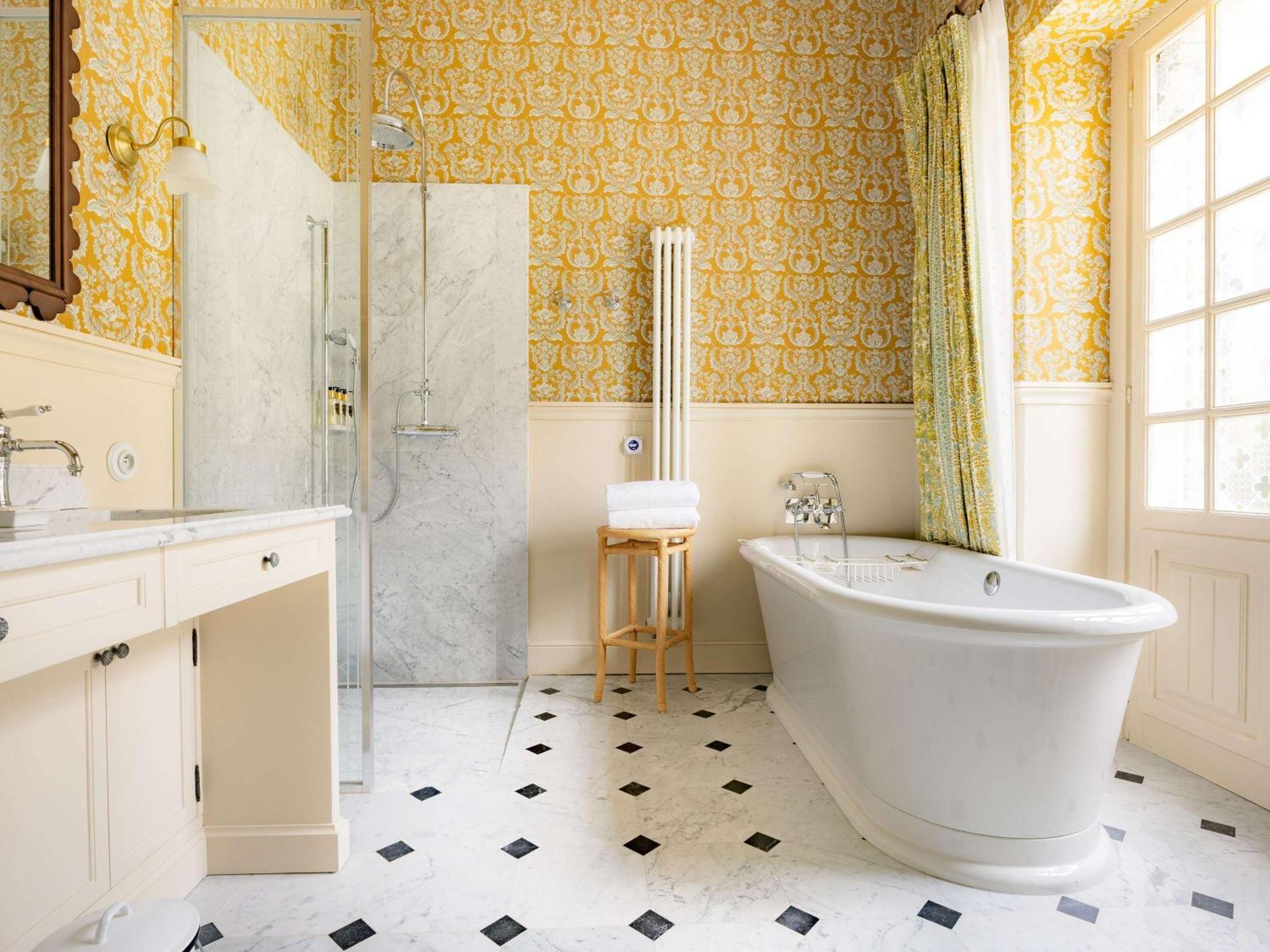 Hotel Abbaye Des Vaux De 3*
