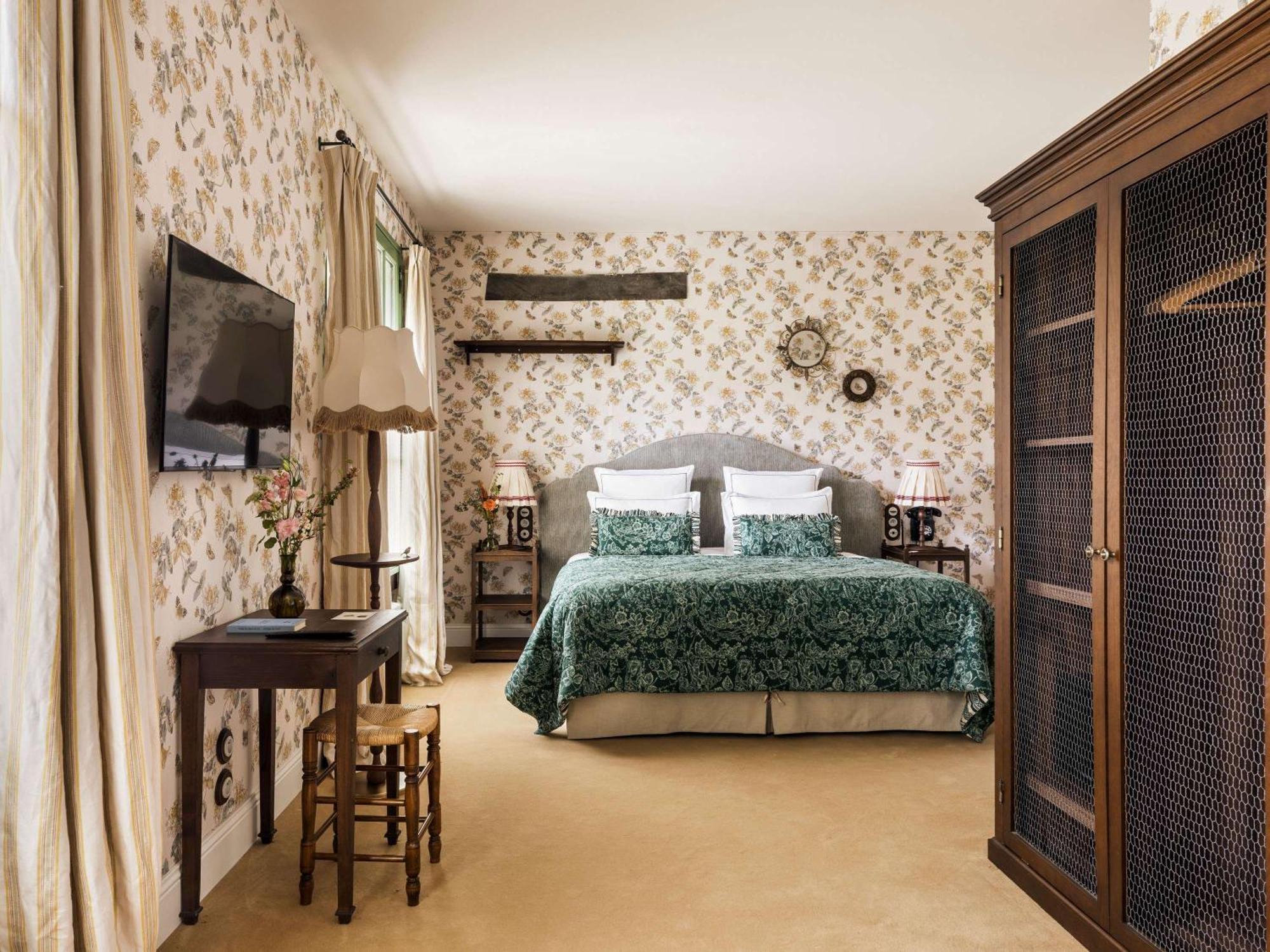 Hotel Abbaye Des Vaux De 3*